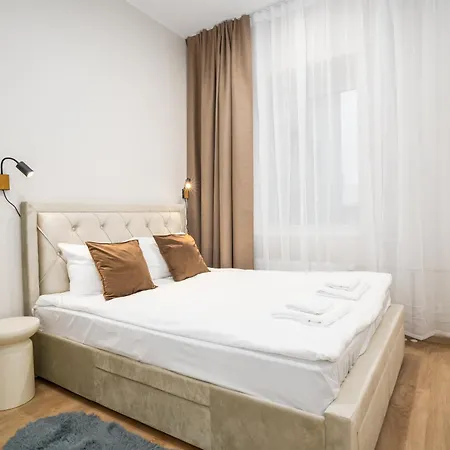 Airport-bus - 13 North - Comfort 7 *